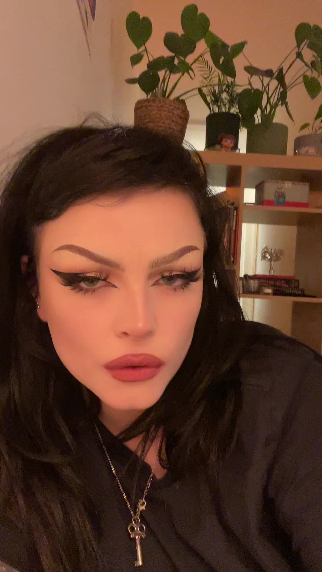 @klara dumbom