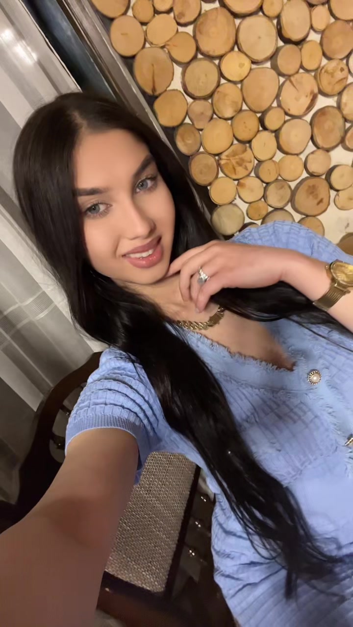 @Izauraaa.Elenaa