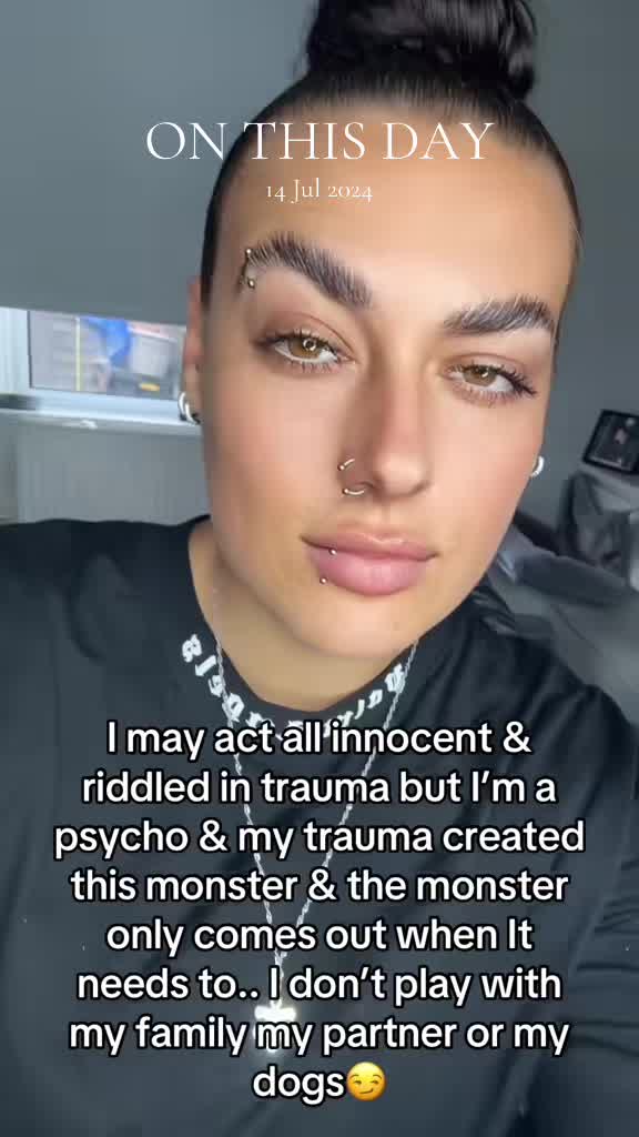 @Becka🤪🏳️🌈