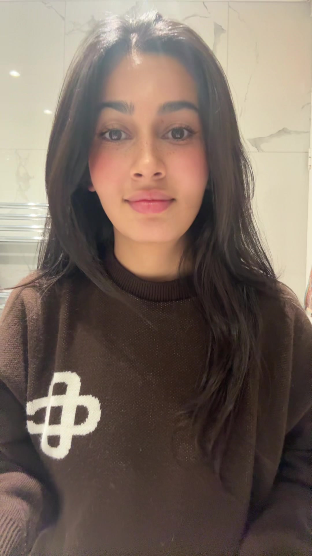 @parisa
