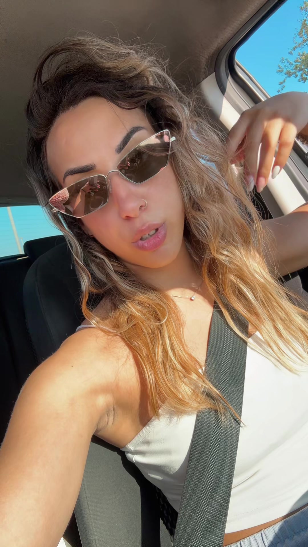 @desireemelone