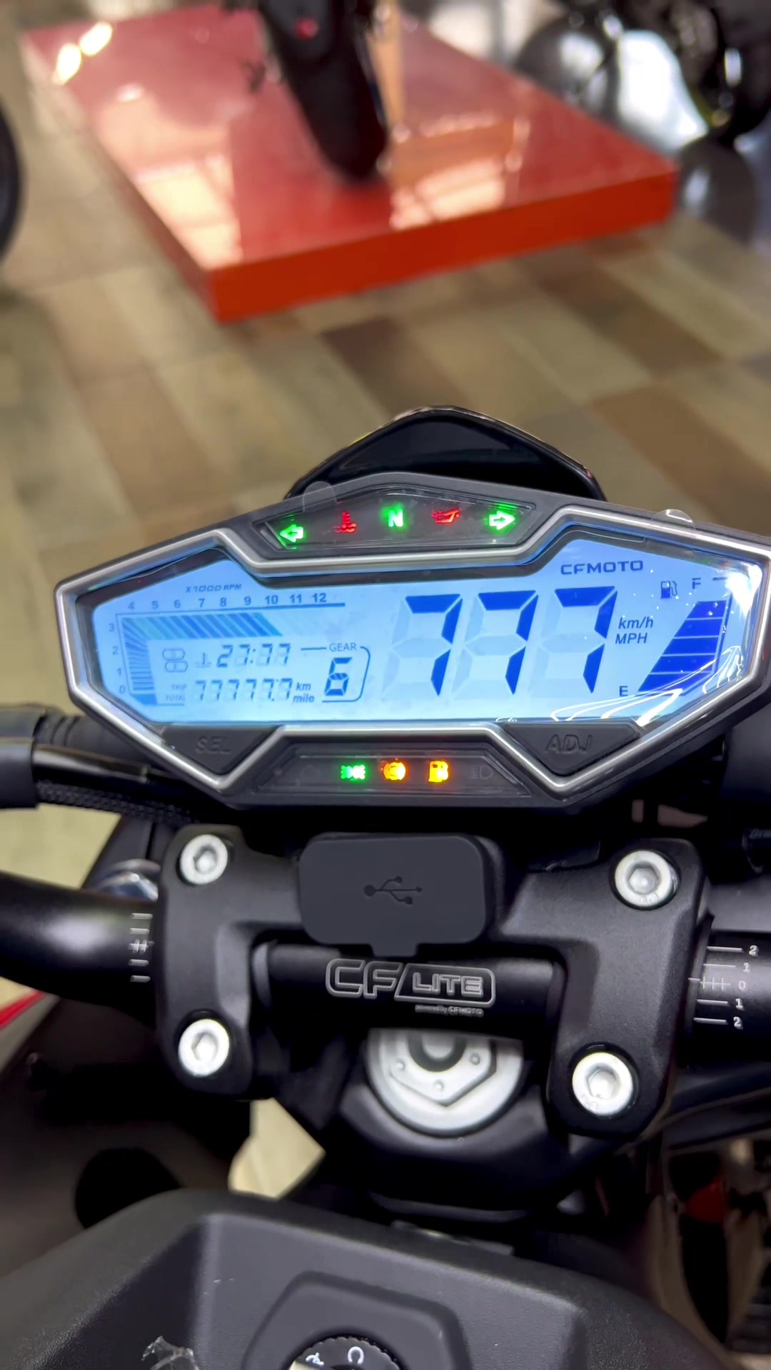 @Oscar Z&uacute;niga | CFMOTO