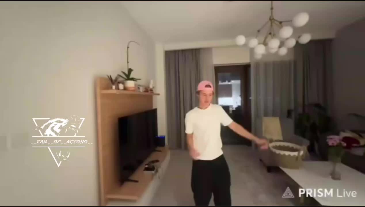 @☆𝒜𝑅𝐼𝒜𝒩𝒜☆