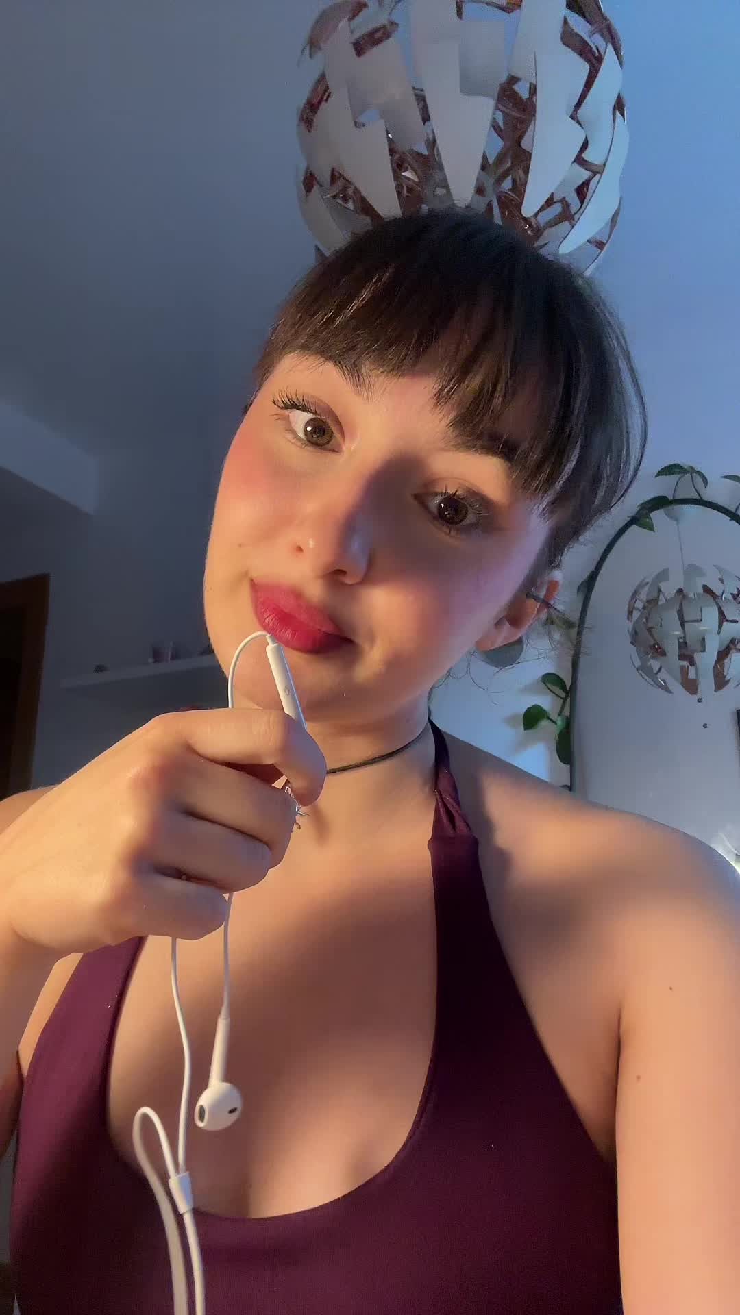 @Claudia 🌙