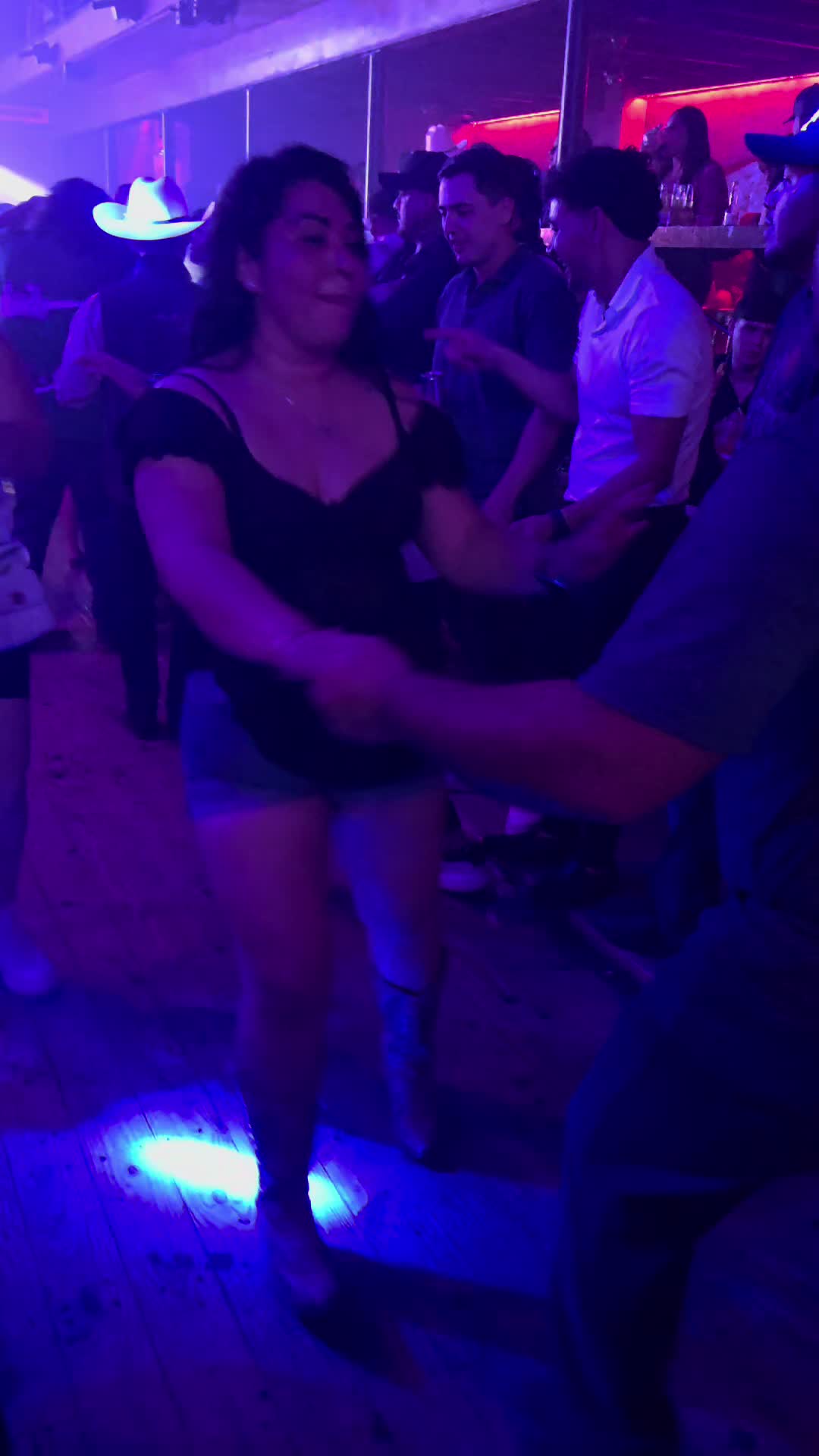 @changoloco