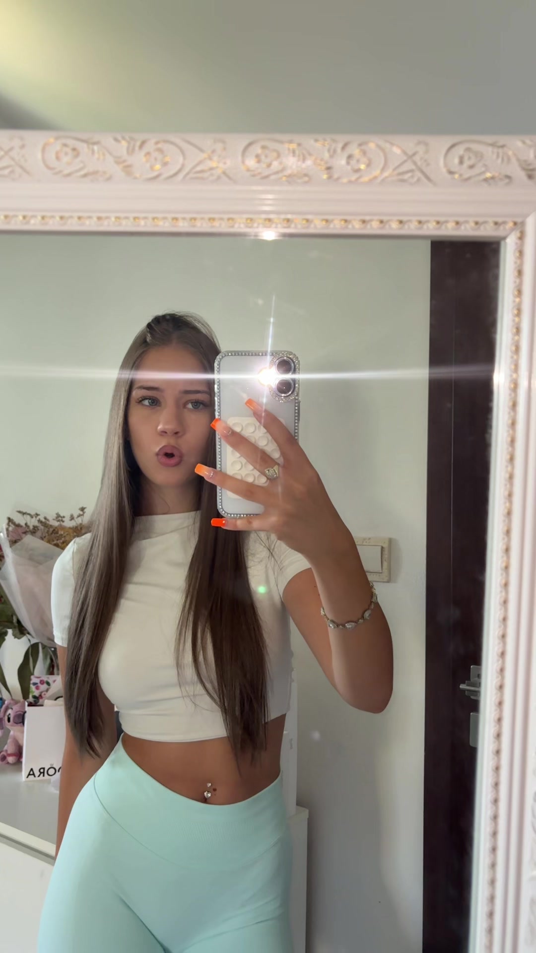 @𝓥𝓲𝓿𝓲𝓮𝓷