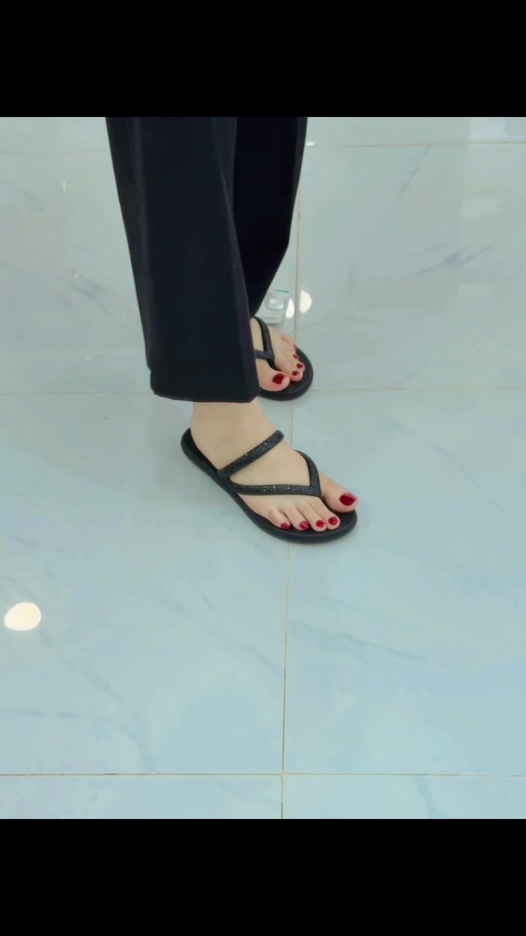 @Cherry Shoe Store