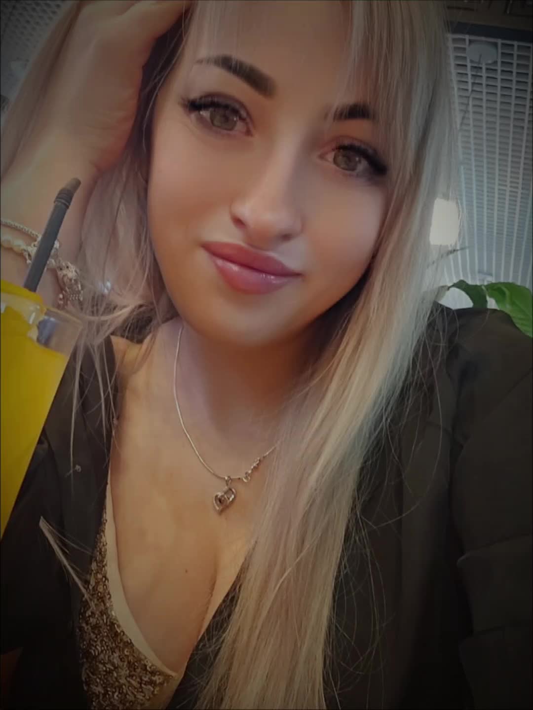@Vict💍ria🌞