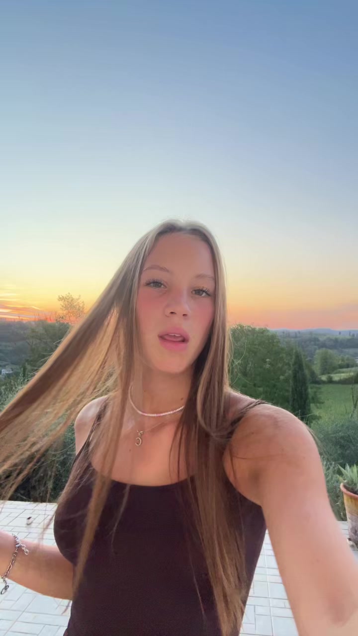 @Tottaax