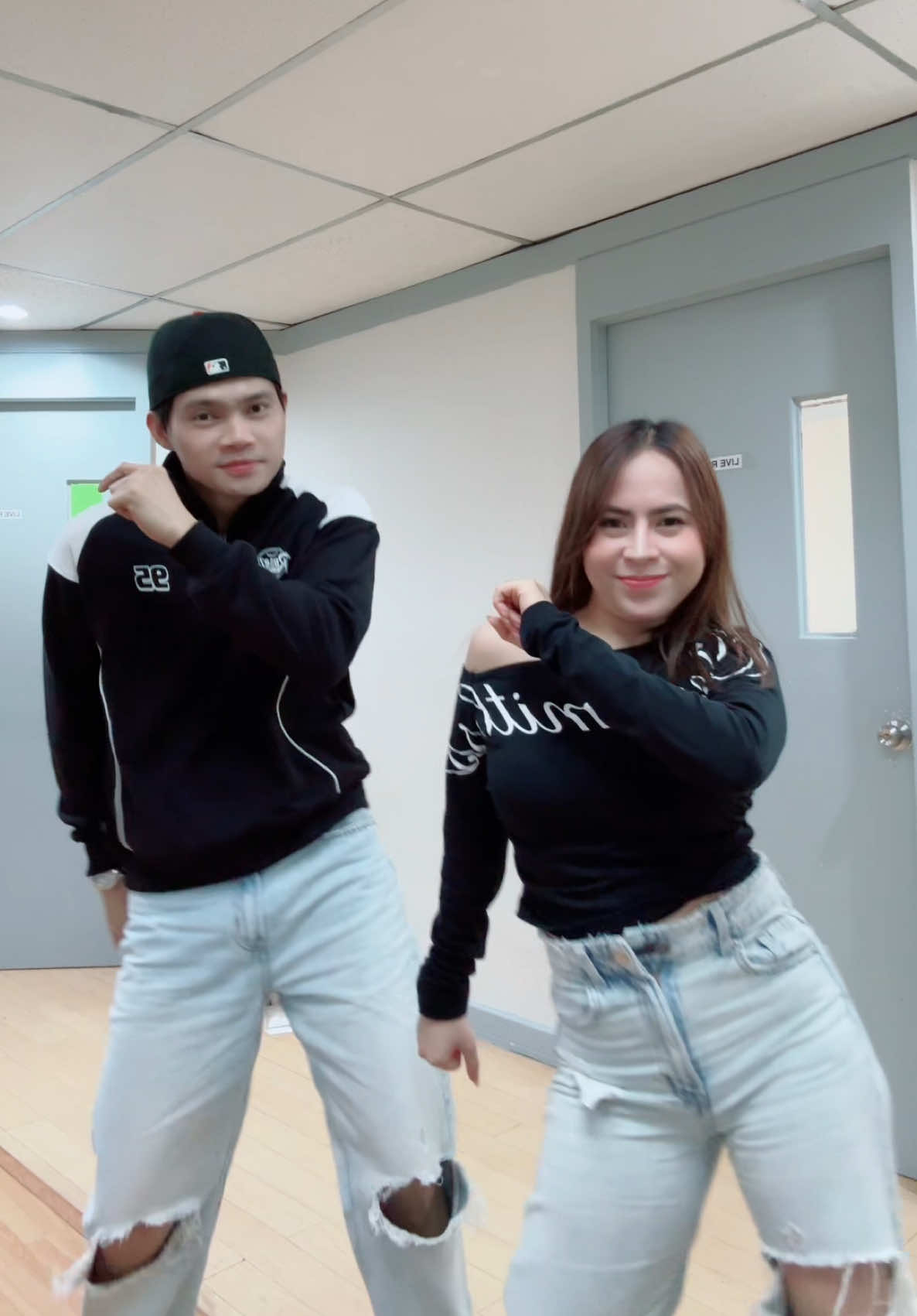 @kimshymoves