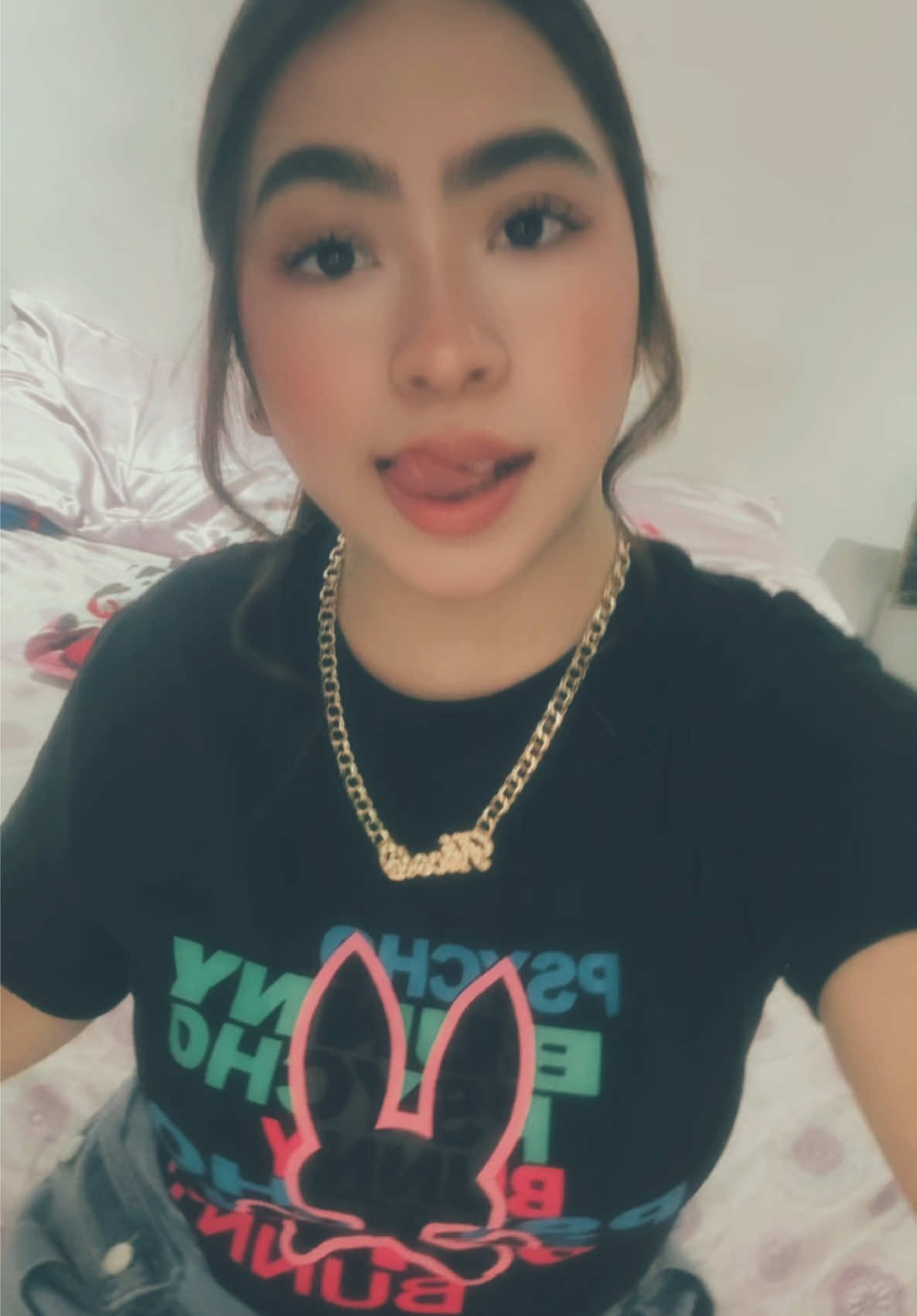 @𝓝★
