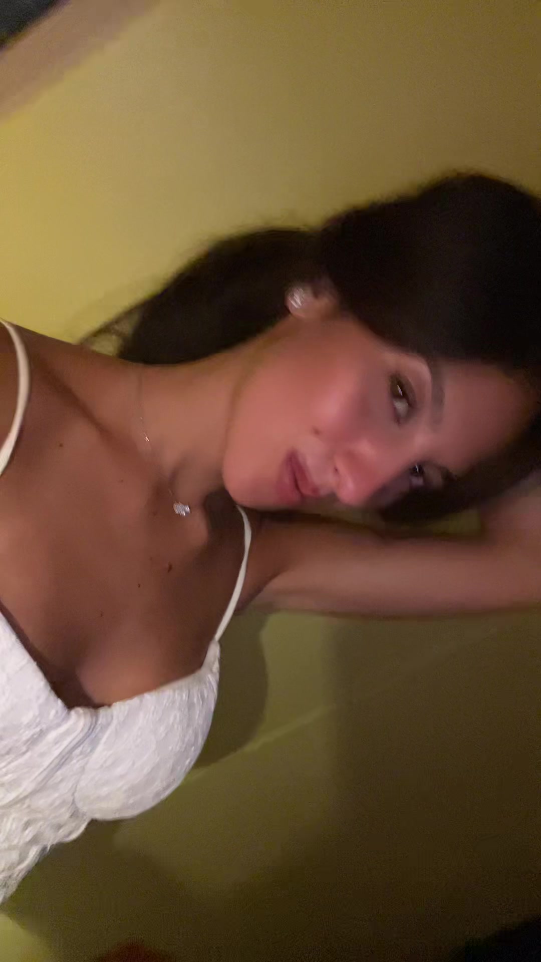 @auroravalentino