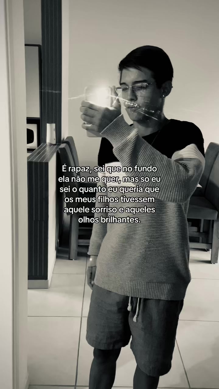 @🏄&zwj;♂️
