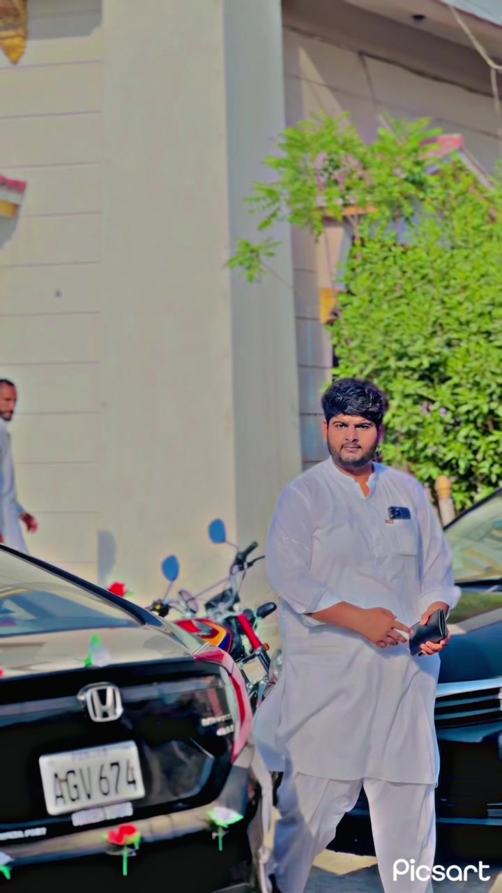 @Ṃīȧƞ Ṃūɓḗḗƞ (मियाँ मुबीन)🇵🇰