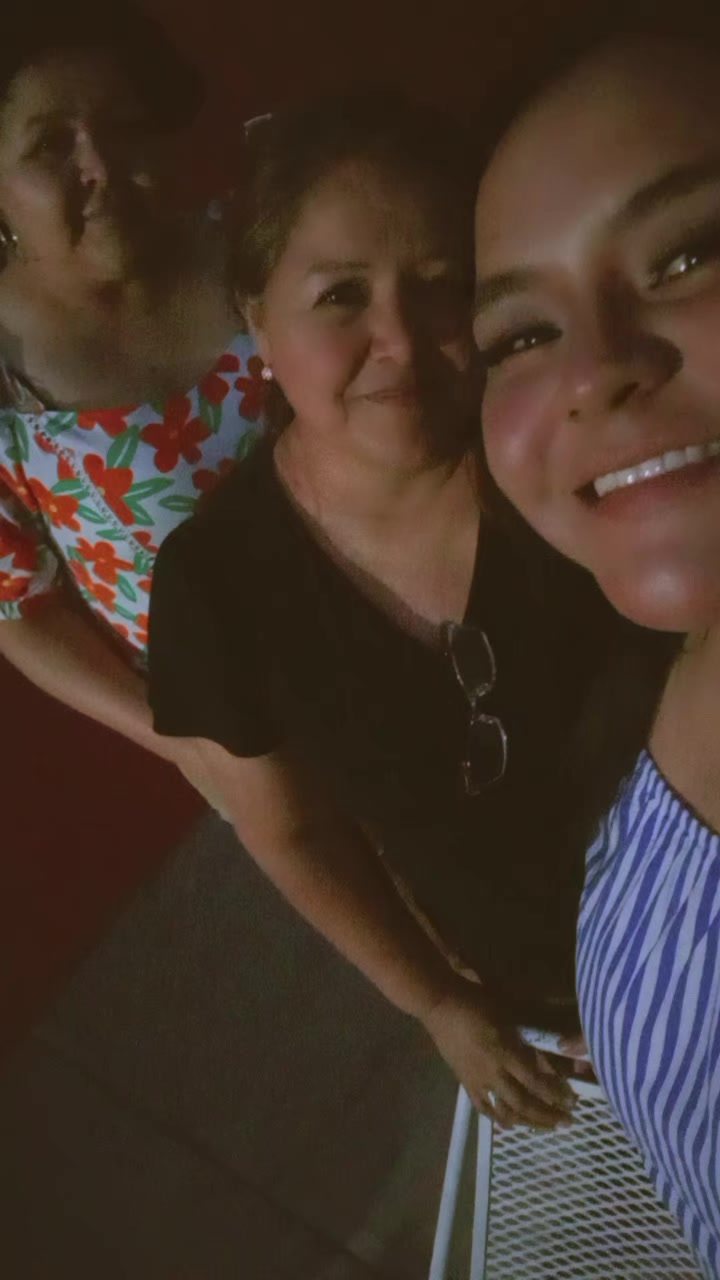 @Ana Gallardo