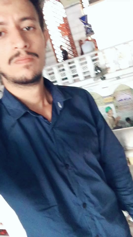 @Handsome_Larka786