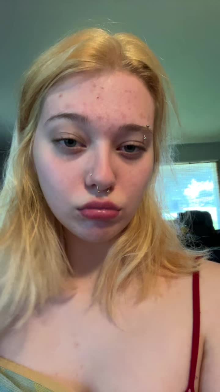 @𝐿𝓎𝓁𝒶𝒽 ⪩. .⪨