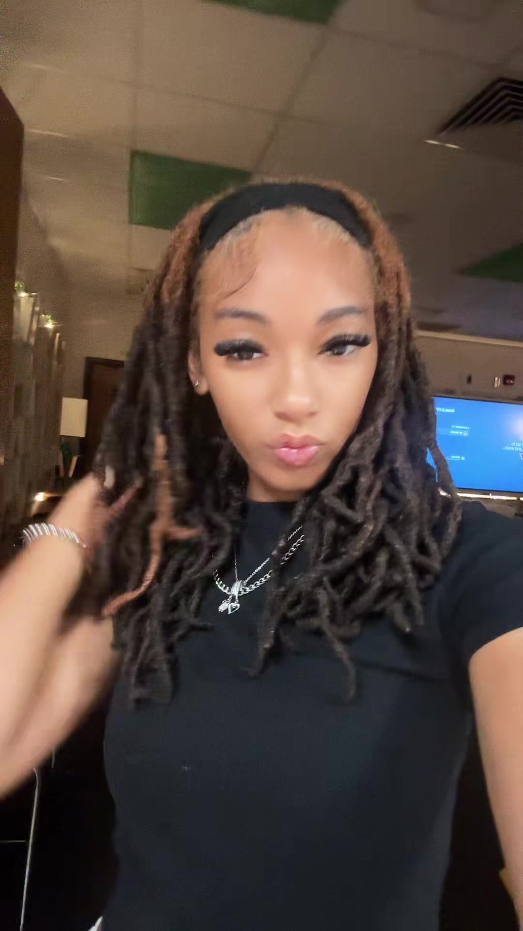 @lightskinfinstaaa_