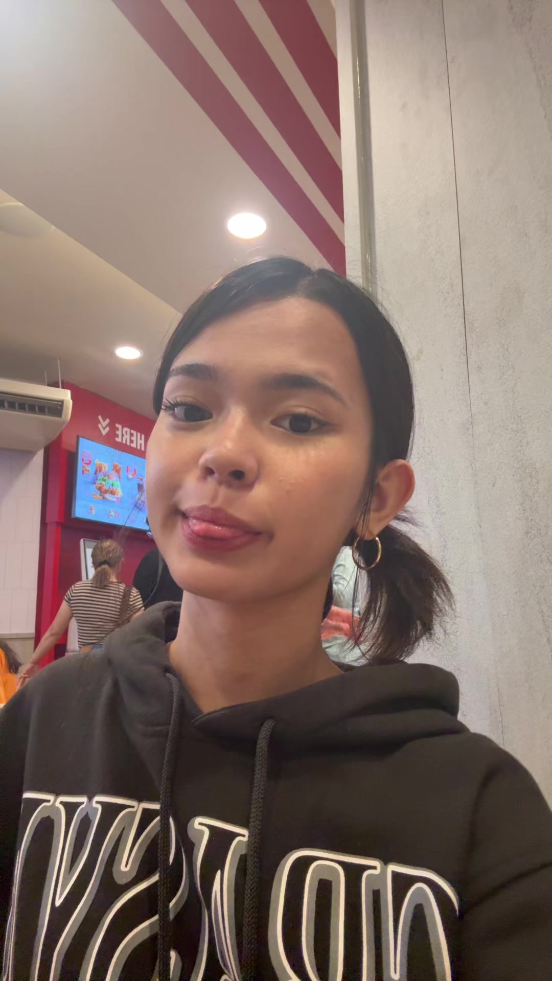 @K.