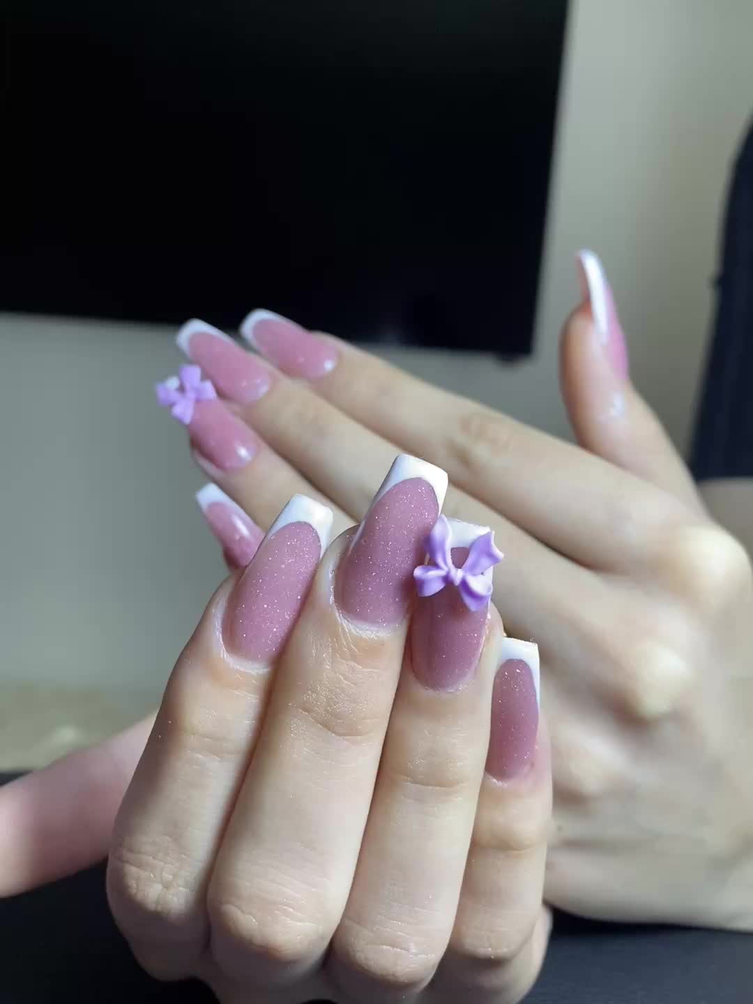 @Nails_by_reeeta