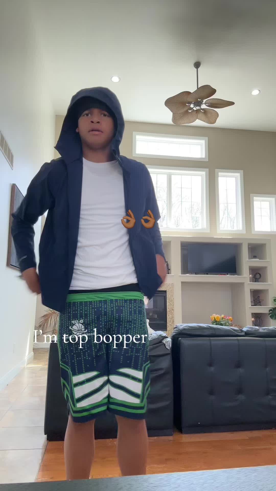 @…