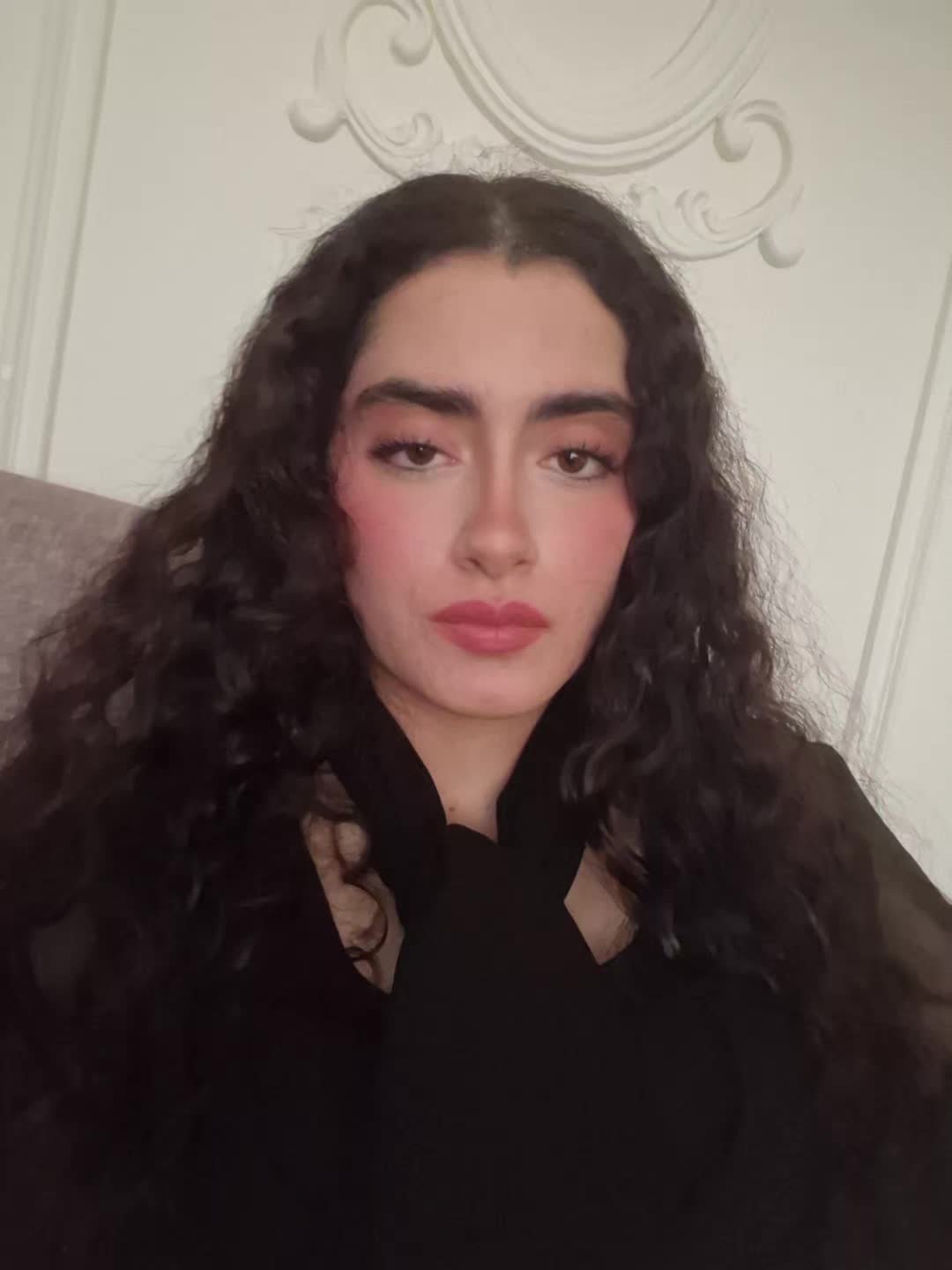 @🤨