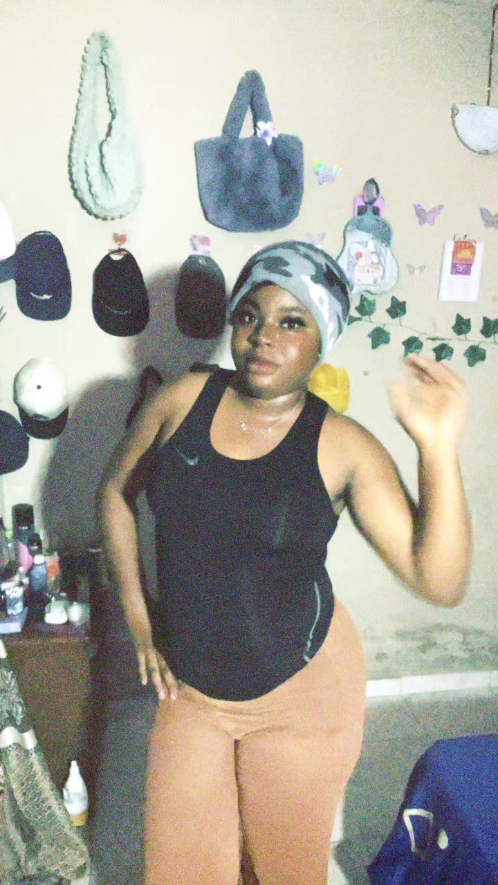 @👑🦅🦂YOUR FAVORITE GIRL 🥰👑