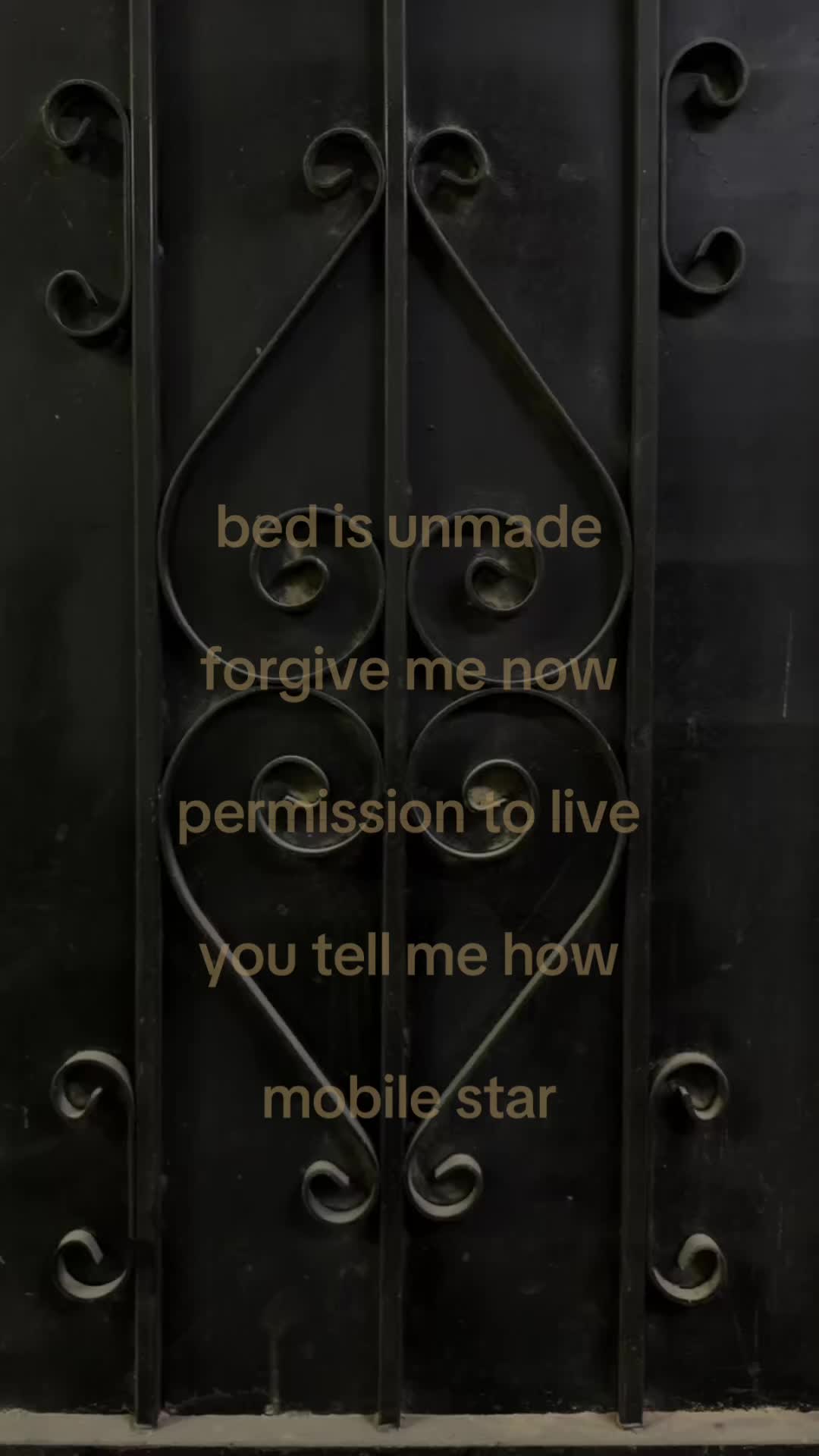 @violet grohl