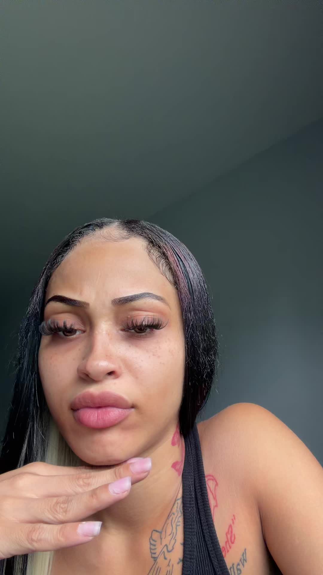 @DezzyCo