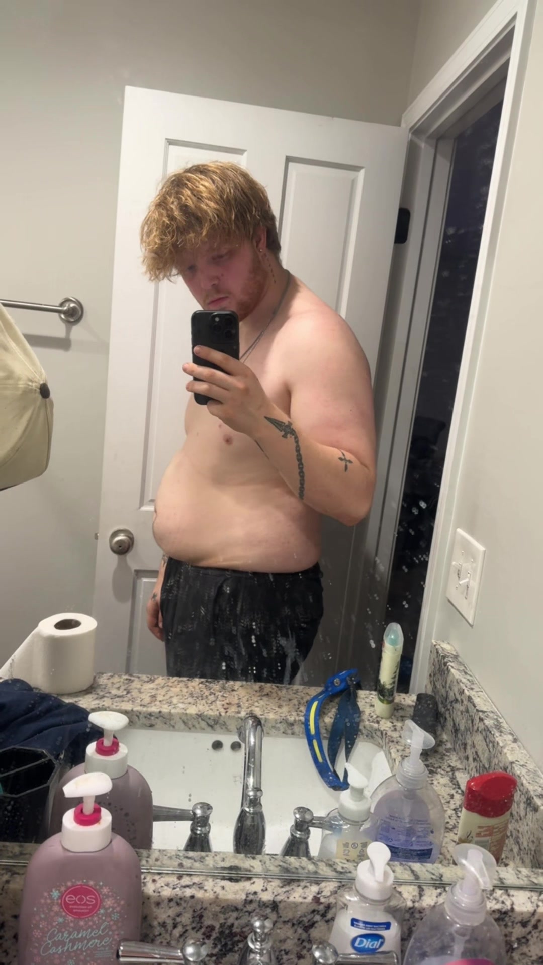 @hotdogdevourerer