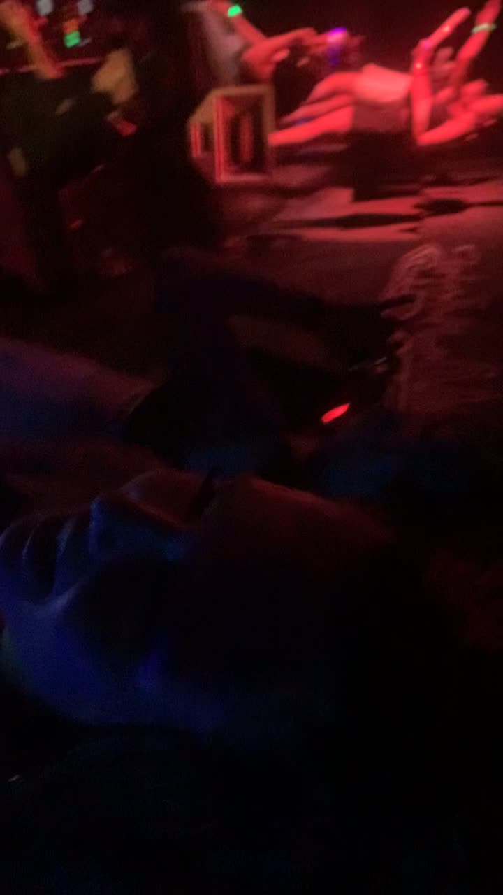 @Dien antwerpse gabber 🦘🚀