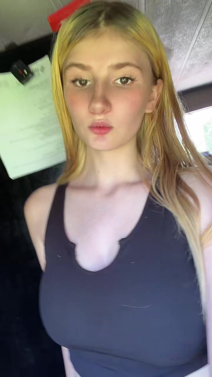 @𝙑𝙖𝙚𝙝 💕| Teen Mommy