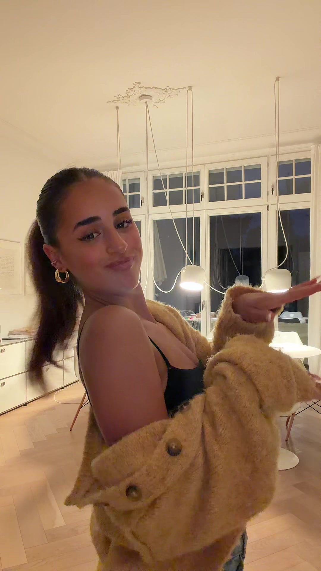 @Ela