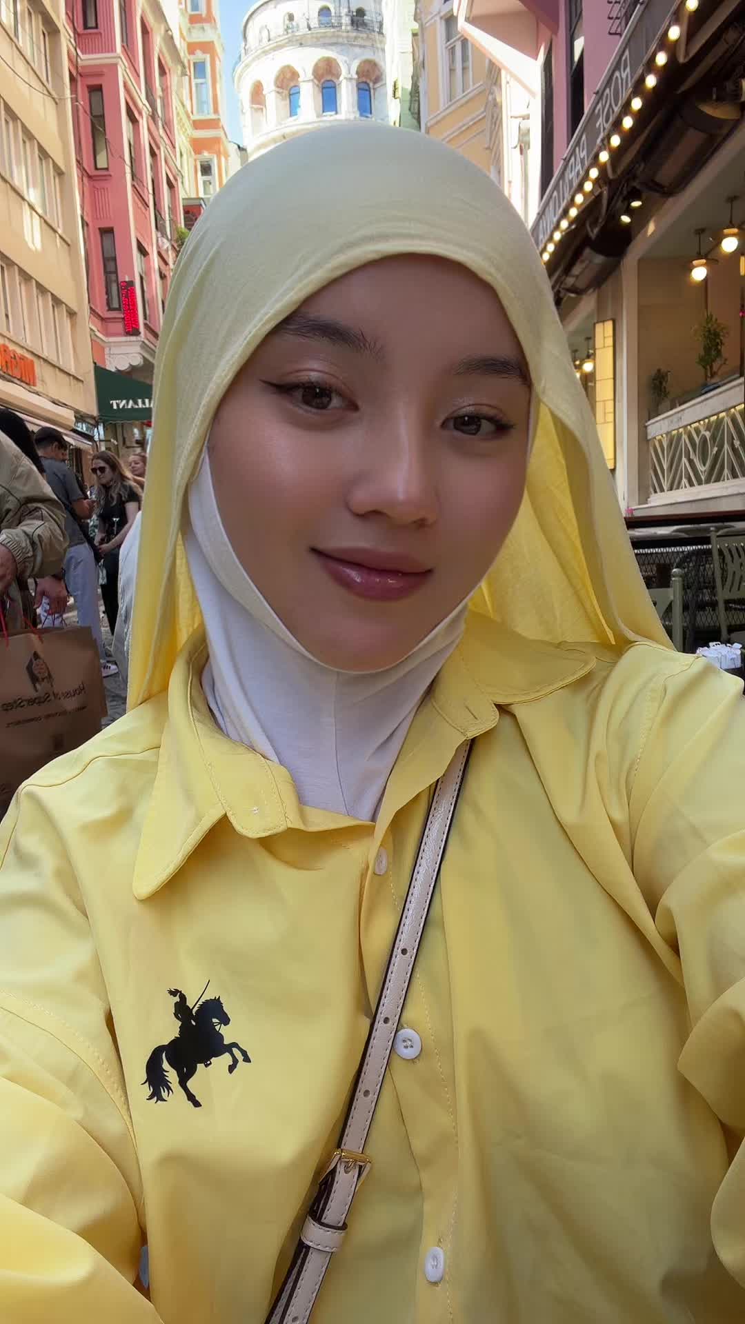 @aknur