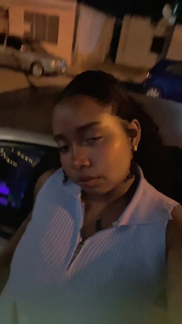 @Yisella