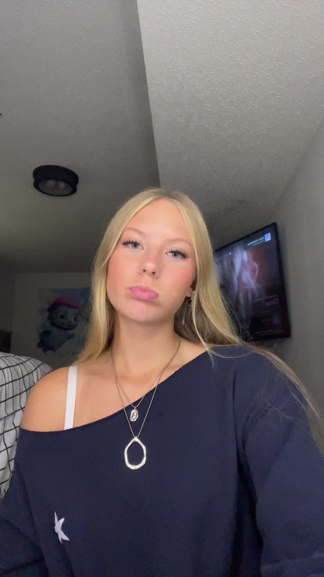@️