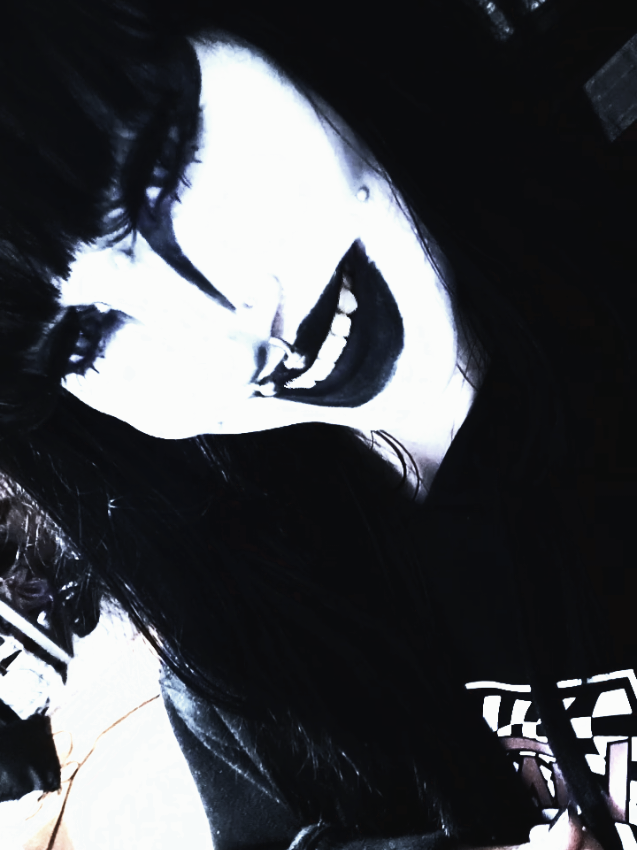 @lexi 🕸🖤