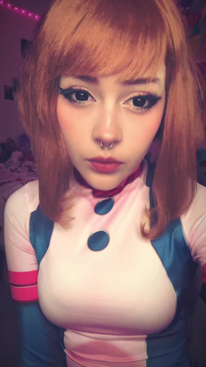 @HayHay•~•