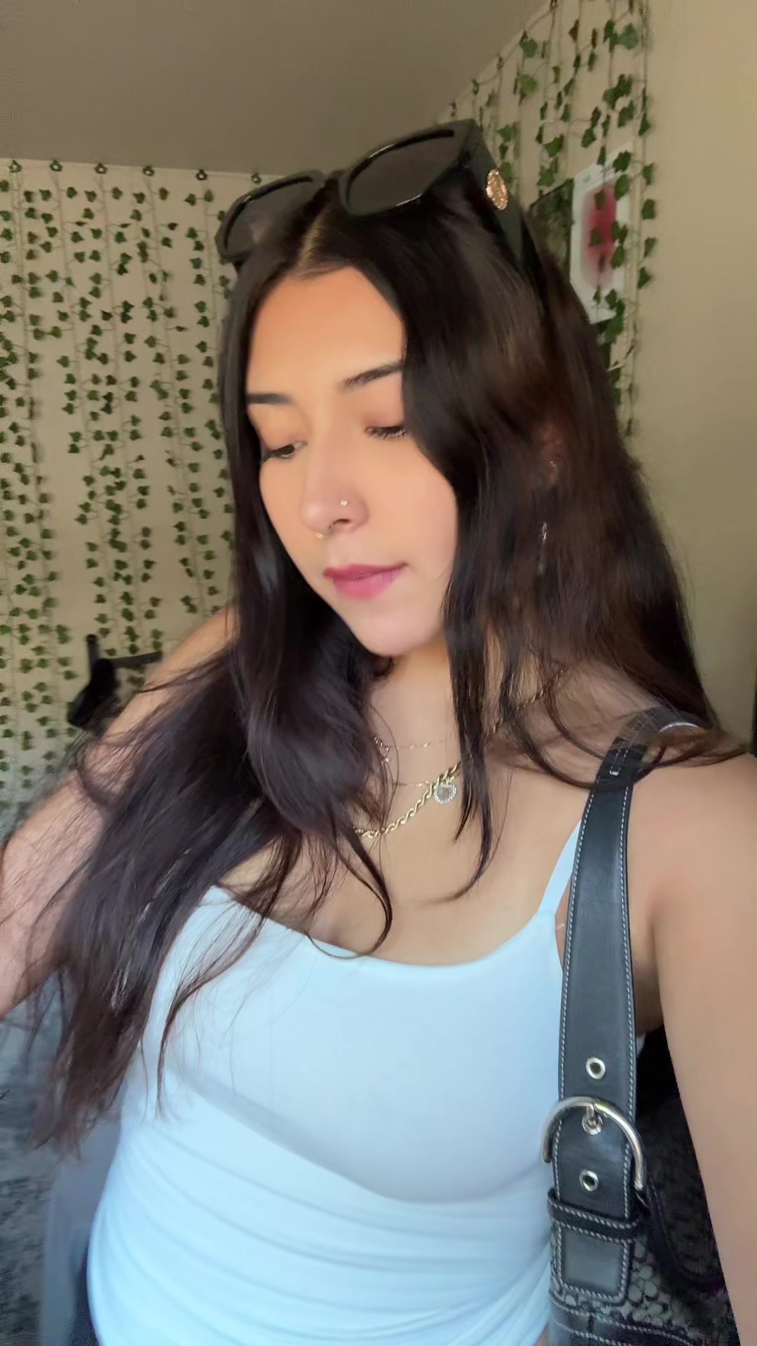 @🧟&zwj;♀️