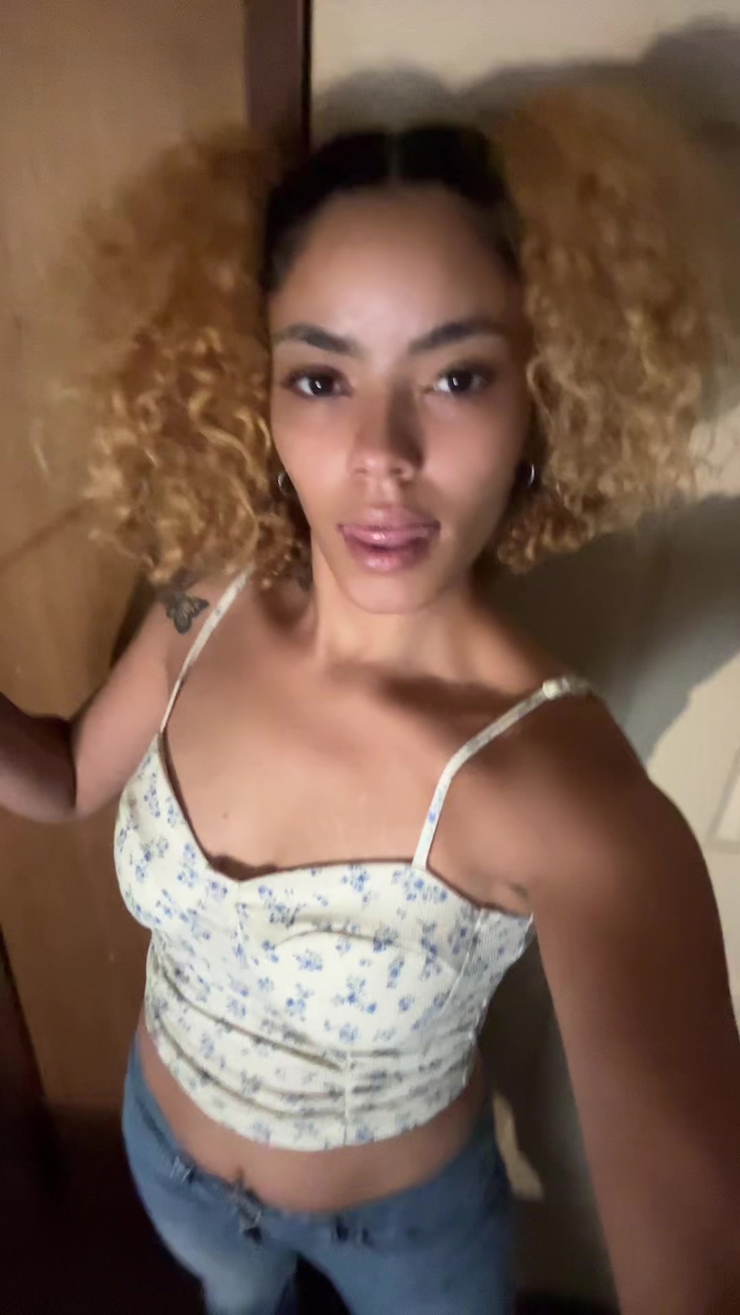 @spontaneousgal01