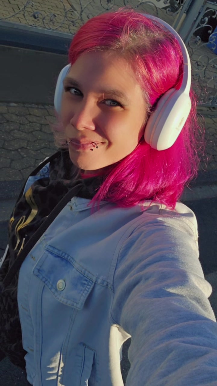@𝒟ℯ𝓋𝒾𝓁