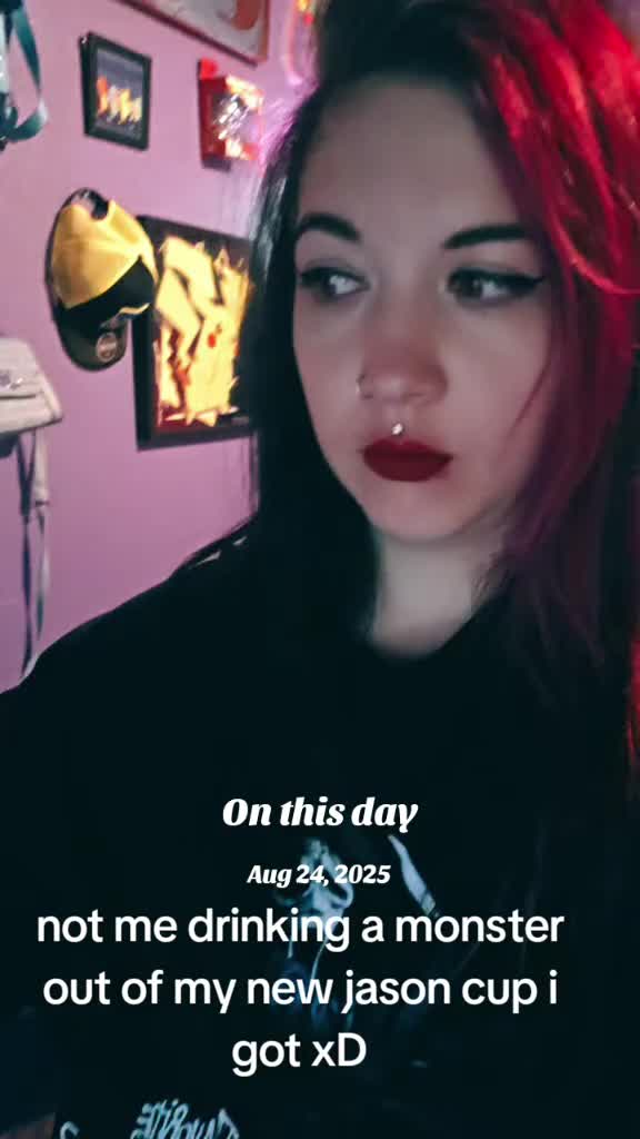 @Via👻👾🎮