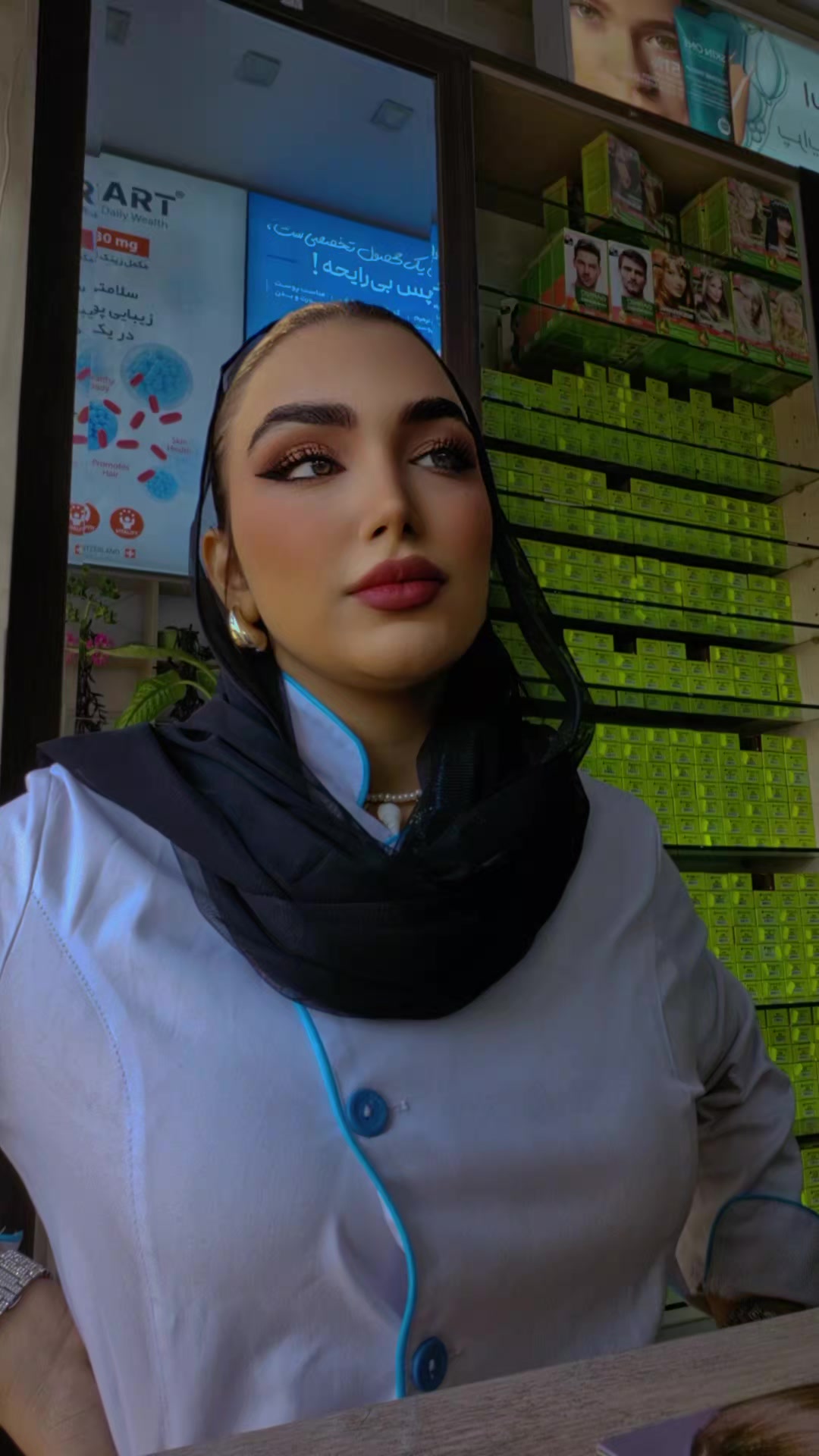 @Anaazin