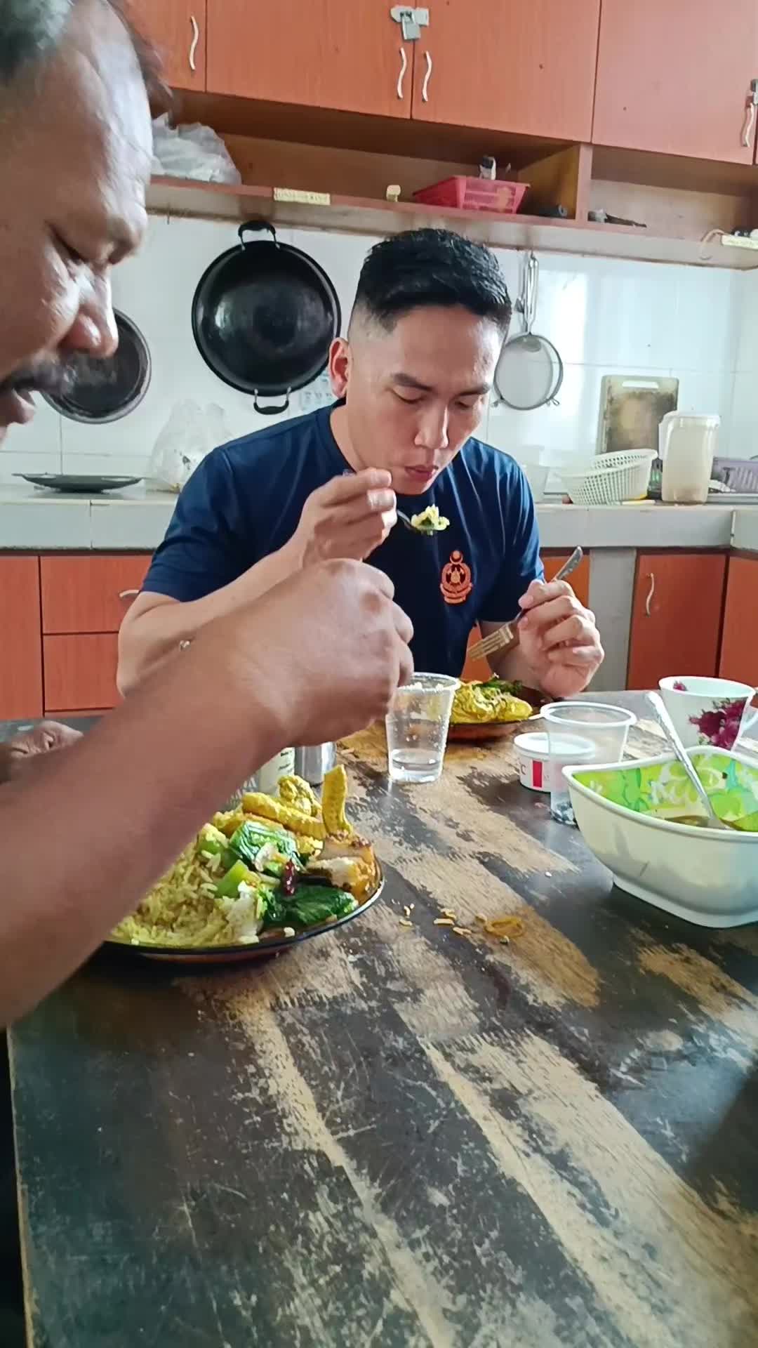 @fuad je.