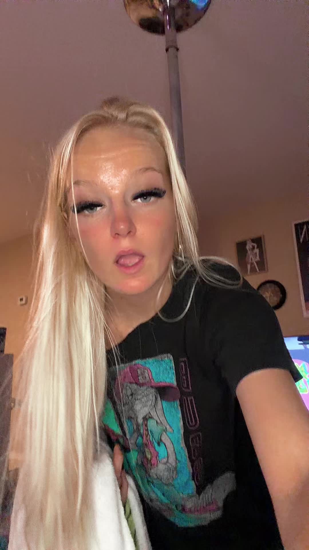 @Your moms pimp