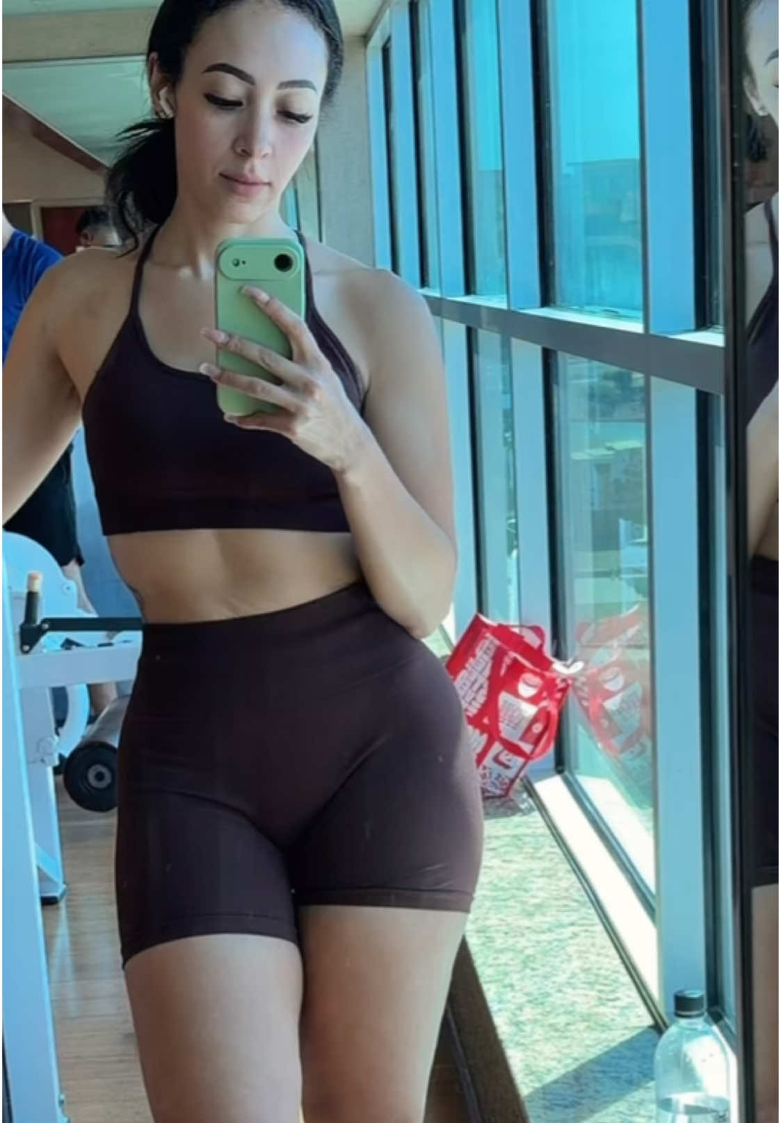 @auriauna