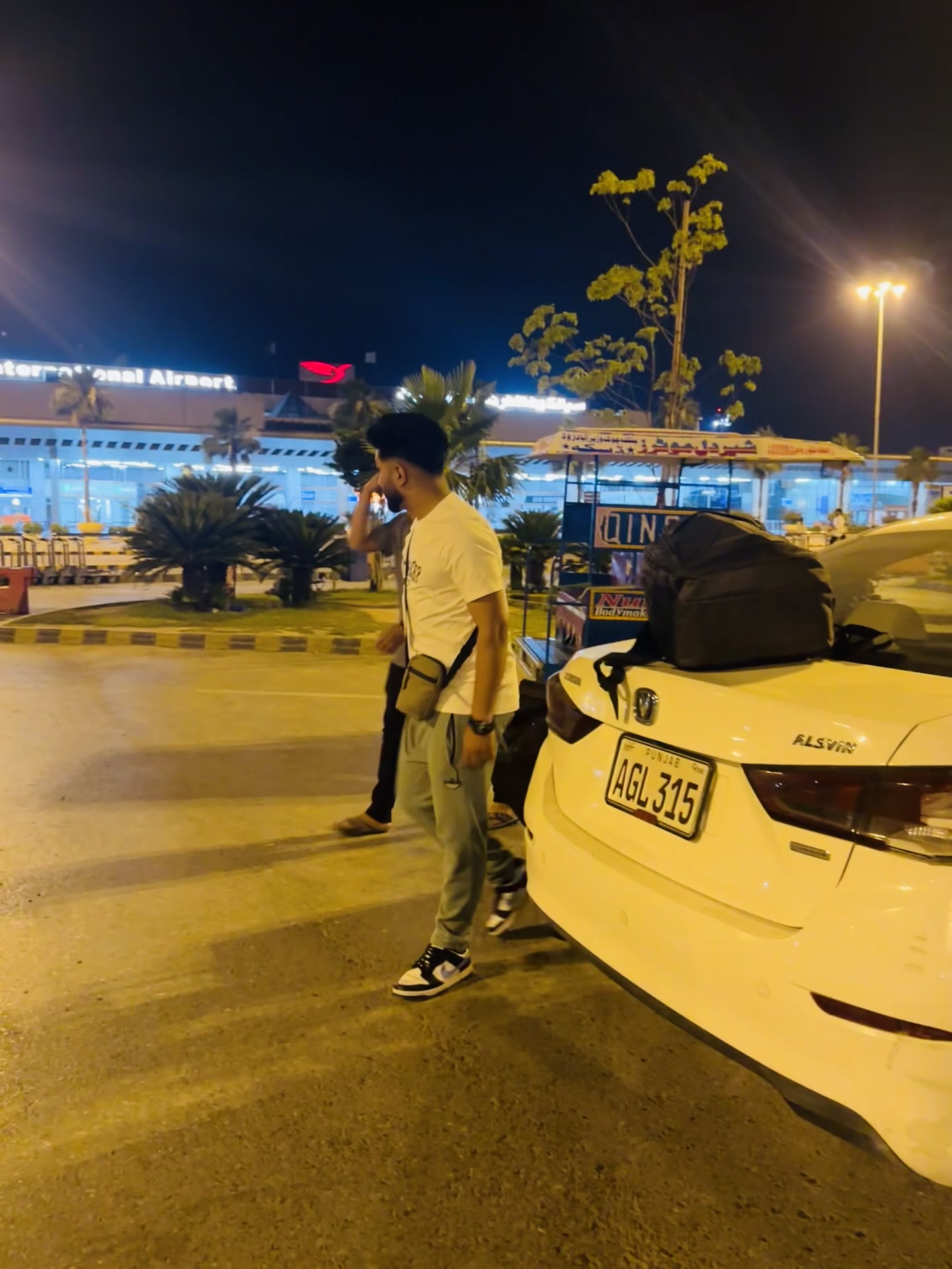 @Ali hasan🇸🇪🇵🇰