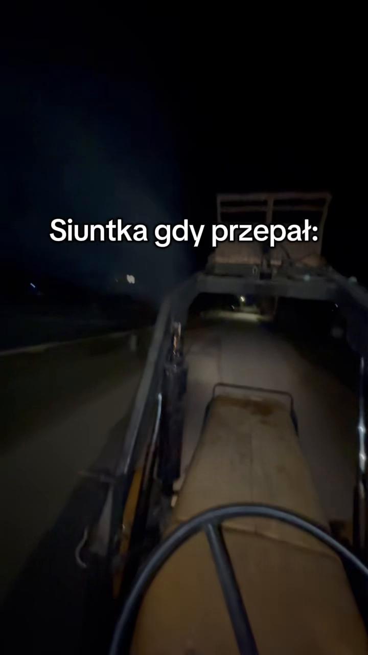 @Krzysiuu ツ