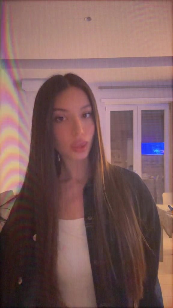 @V🌟