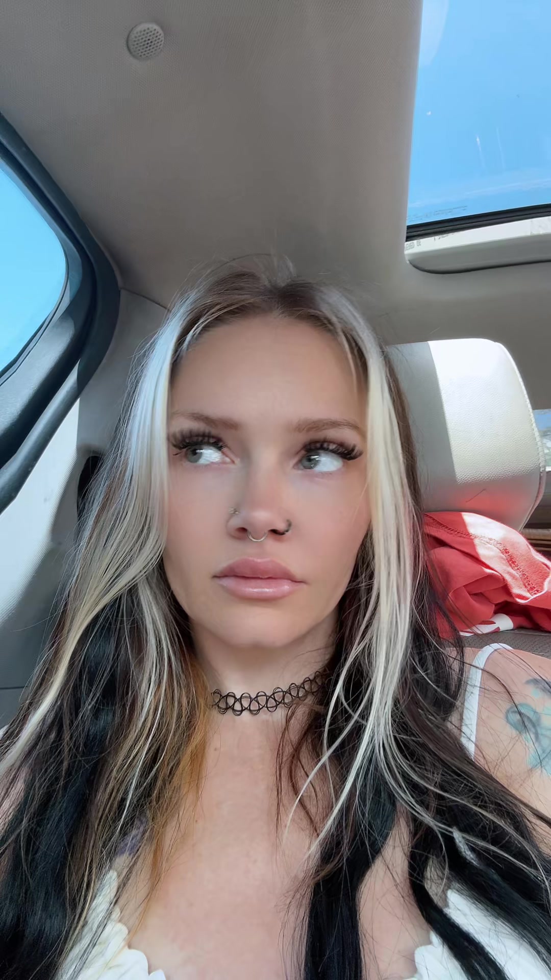 @NickiNik🖤📸